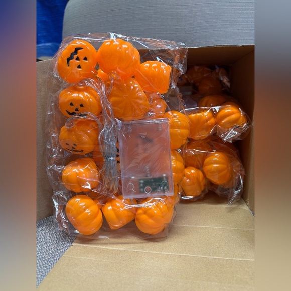 LED Halloween String Lights 6pc Set 6ft Long  Open Box - Picture 1 of 4